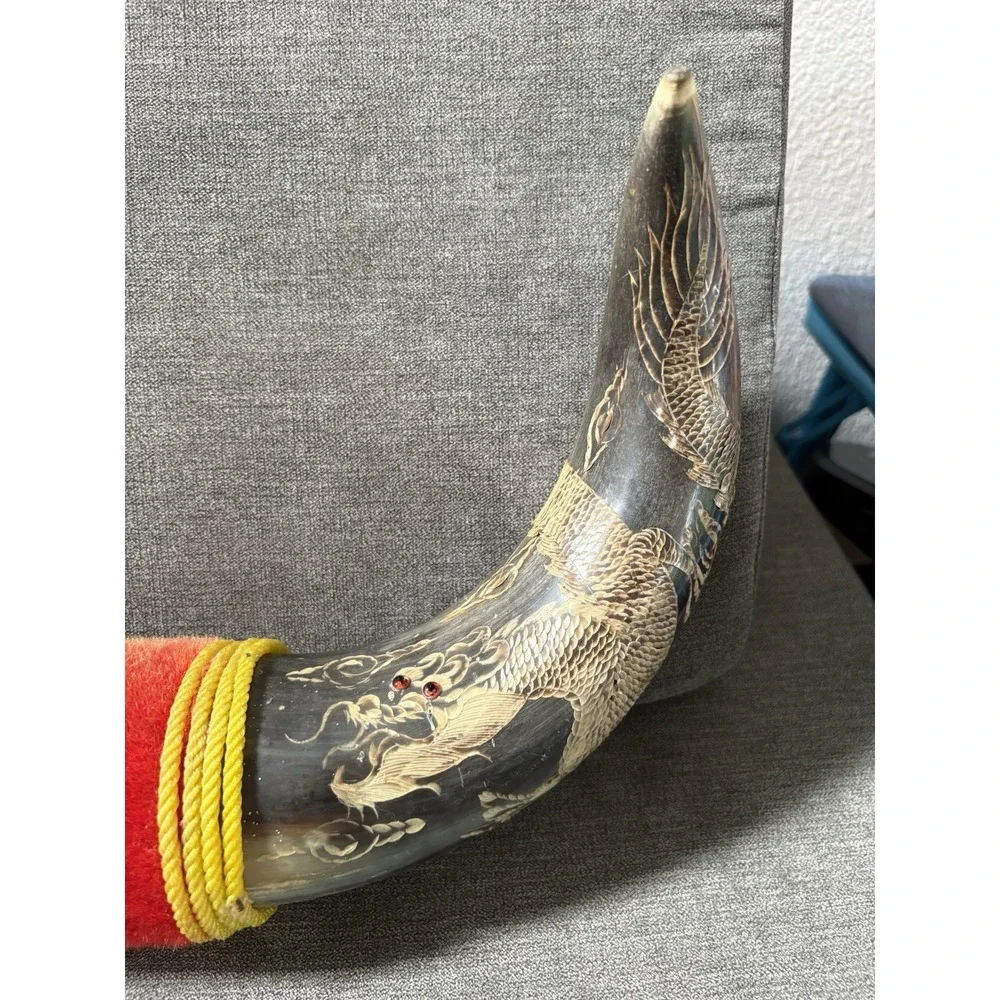 Vintage Philippine Scrimshaw Art Decorative Buffalo Horns w/ Chinese‎ Dragons
